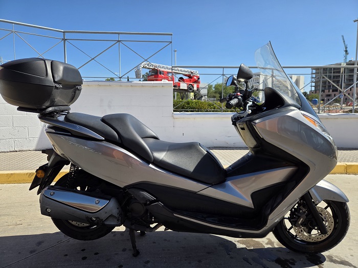 Honda forza 300 16